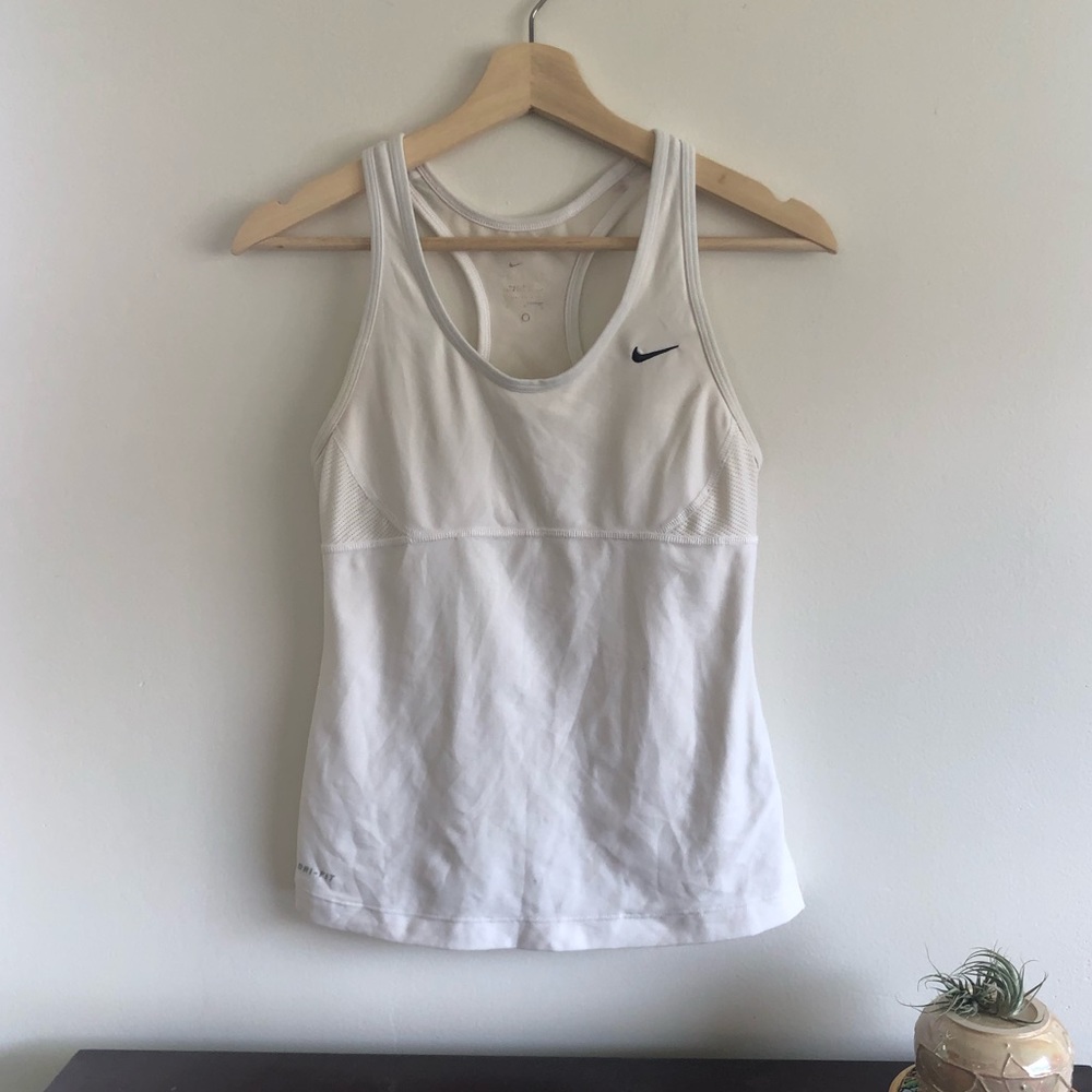 Nike pro workout top size s built in sports bra